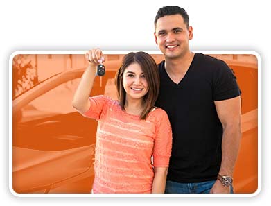 Daughter holding car key with father. Find car insurance.